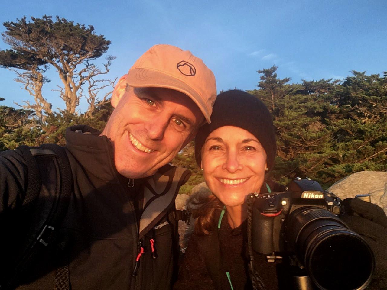 Mayra y Steve con cámara- Point Lobos, CA, US